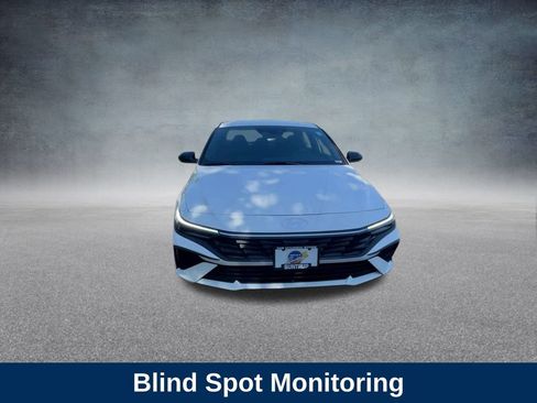 Used 2025 Hyundai Elantra SEL image 6