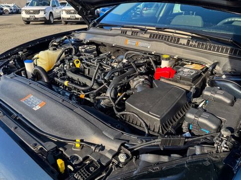 Used 2020 Ford Fusion SE image 30