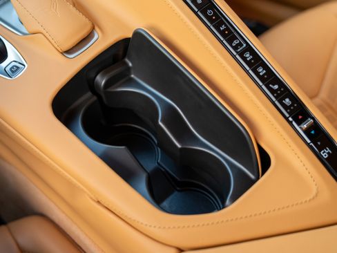 Used 2021 Chevrolet Corvette Stingray Premium Cpe w/ Z51 Performance Package image 25