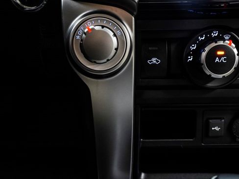 Used 2022 Toyota 4Runner SR5 Premium image 26