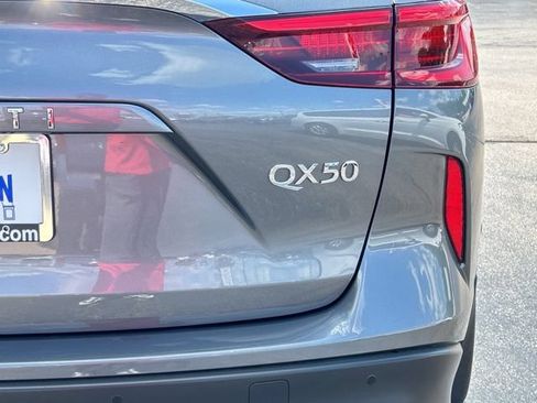 Used 2021 INFINITI QX50 Luxe FWD image 9