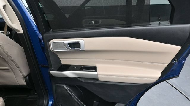 Used 2021 Ford Explorer Limited AWD/4WD image 12