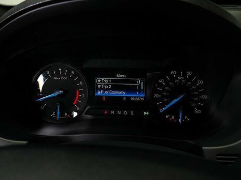 Used 2018 Ford Explorer XLT FWD image 15