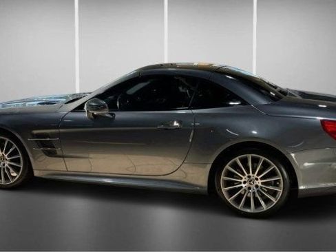 Used 2018 Mercedes-Benz SL 550 image 8