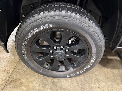 Certified 2024 RAM 2500 Big Horn w/ Night Edition AWD/4WD image 39