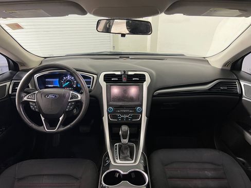 Used 2016 Ford Fusion SE image 15