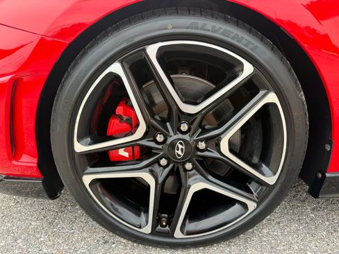 Used 2022 Hyundai Veloster N image 46