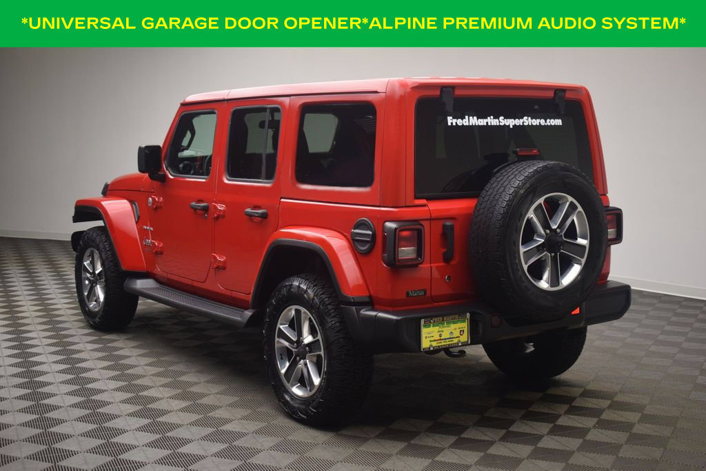 Used 2018 Jeep Wrangler Unlimited Sahara AWD/4WD image 4