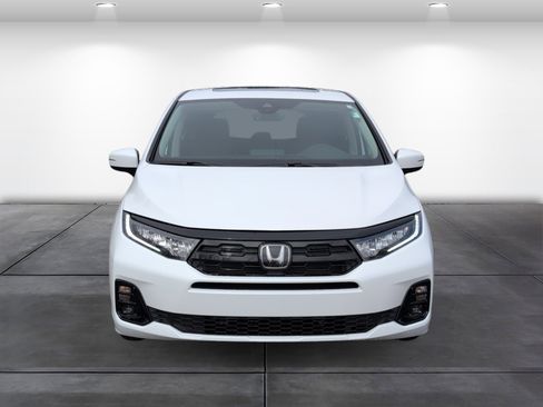 New 2026 Honda Odyssey Elite image 4