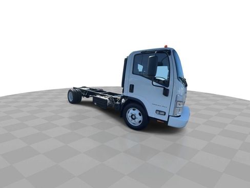 New 2024 Chevrolet Low Cab Forward 5500XD image 21