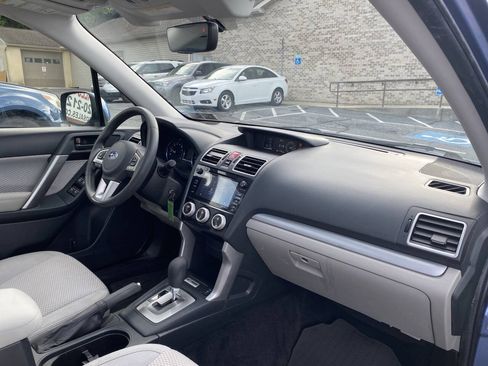 Used 2018 Subaru Forester 2.5i Premium AWD/4WD image 17