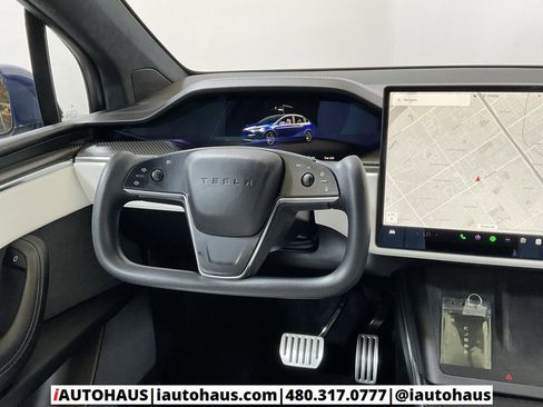 Used 2023 Tesla Model X Plaid image 34