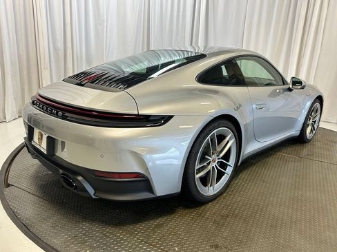 Certified 2025 Porsche 911 Carrera RWD image 28