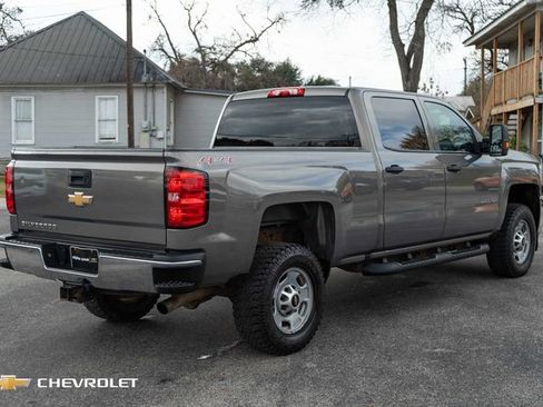Used 2017 Chevrolet Silverado 2500 W/T w/ WT Convenience Package image 6