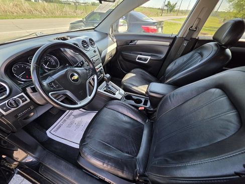Used 2012 Chevrolet Captiva Sport LT w/ Convenience Package image 3
