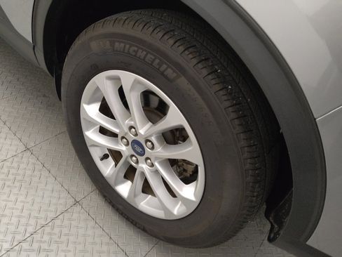 Used 2021 Ford Escape SE FWD image 31