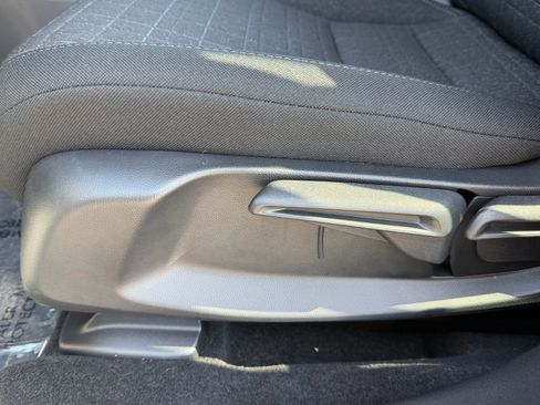 New 2026 Honda HR-V LX image 20