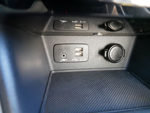 Used 2024 Subaru Forester Limited image 33