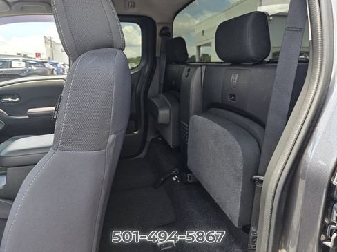 Certified 2024 Nissan Frontier SV w/ Technology Package AWD/4WD image 11