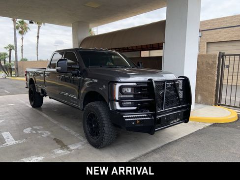 Used 2024 Ford F250 Lariat w/ Lariat Ultimate Package AWD/4WD image 2