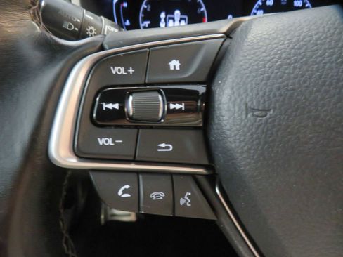Used 2021 Honda Accord Sport image 32