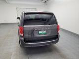 Used 2019 Dodge Grand Caravan SE image 6