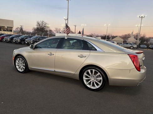 Used 2016 Cadillac XTS Luxury w/ Driver Awareness Package image 8