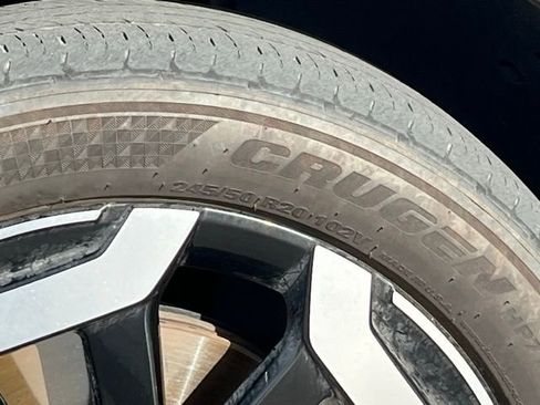 Used 2025 Kia Telluride S image 9