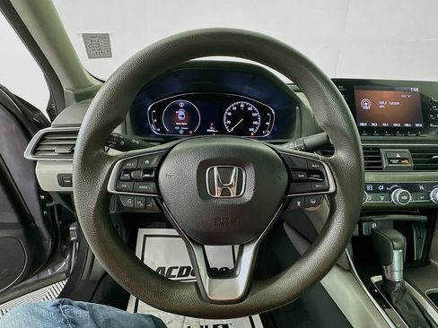 Used 2018 Honda Accord LX image 12