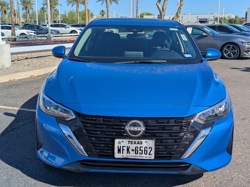 Certified 2025 Nissan Sentra SV image 32