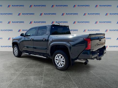 Used 2024 Toyota Tacoma SR5 AWD/4WD image 3