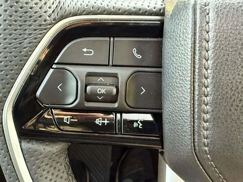 Used 2025 Toyota Sequoia Capstone image 24