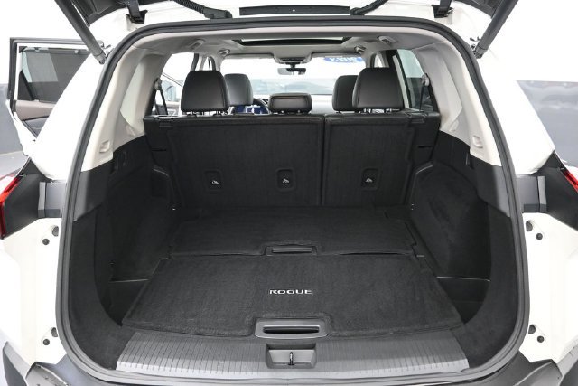 Used 2023 Nissan Rogue Platinum w/ Platinum Premium Package AWD/4WD image 28
