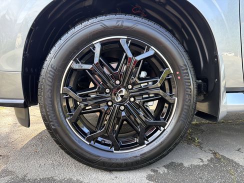 New 2026 INFINITI QX80 SPORT image 8