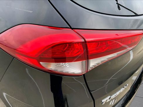 Used 2016 Hyundai Tucson Limited w/ Option Group 03 FWD image 28