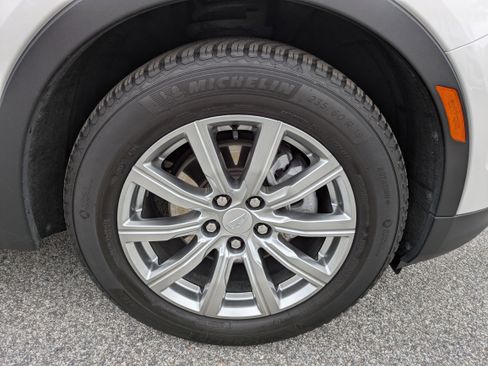 Used 2021 Cadillac XT4 Premium Luxury w/ Driver Assist Package image 12