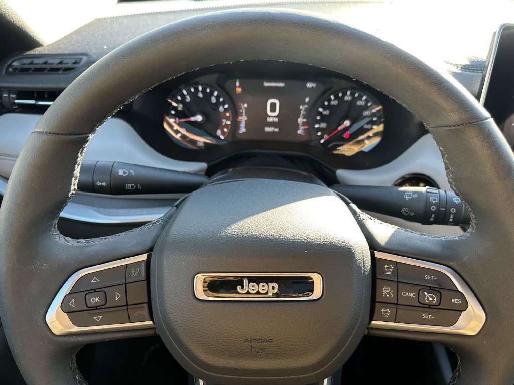 Used 2024 Jeep Compass Limited w/ Sun and Sound Group AWD/4WD image 21