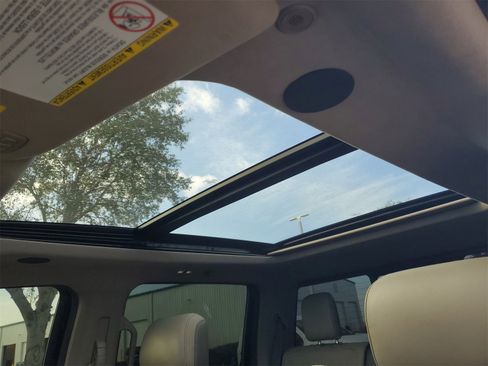 Certified 2025 Ford F250 Platinum w/ Platinum Plus Package image 32