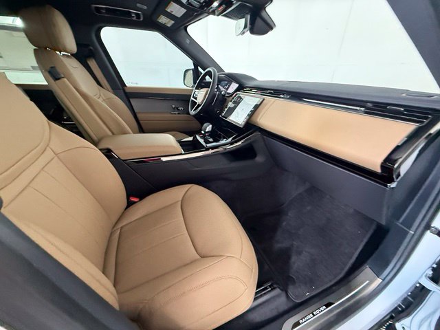 New 2027 Land Rover Range Rover Sport SE AWD/4WD image 38