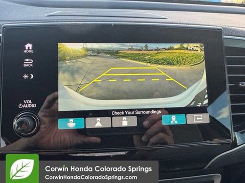 Used 2021 Honda Pilot Touring image 19