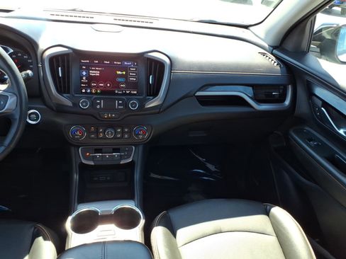 Used 2022 GMC Terrain AT4 w/ Infotainment Package II image 15