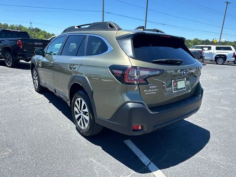 Used 2025 Subaru Outback Premium w/ Popular Package #1 AWD/4WD image 8
