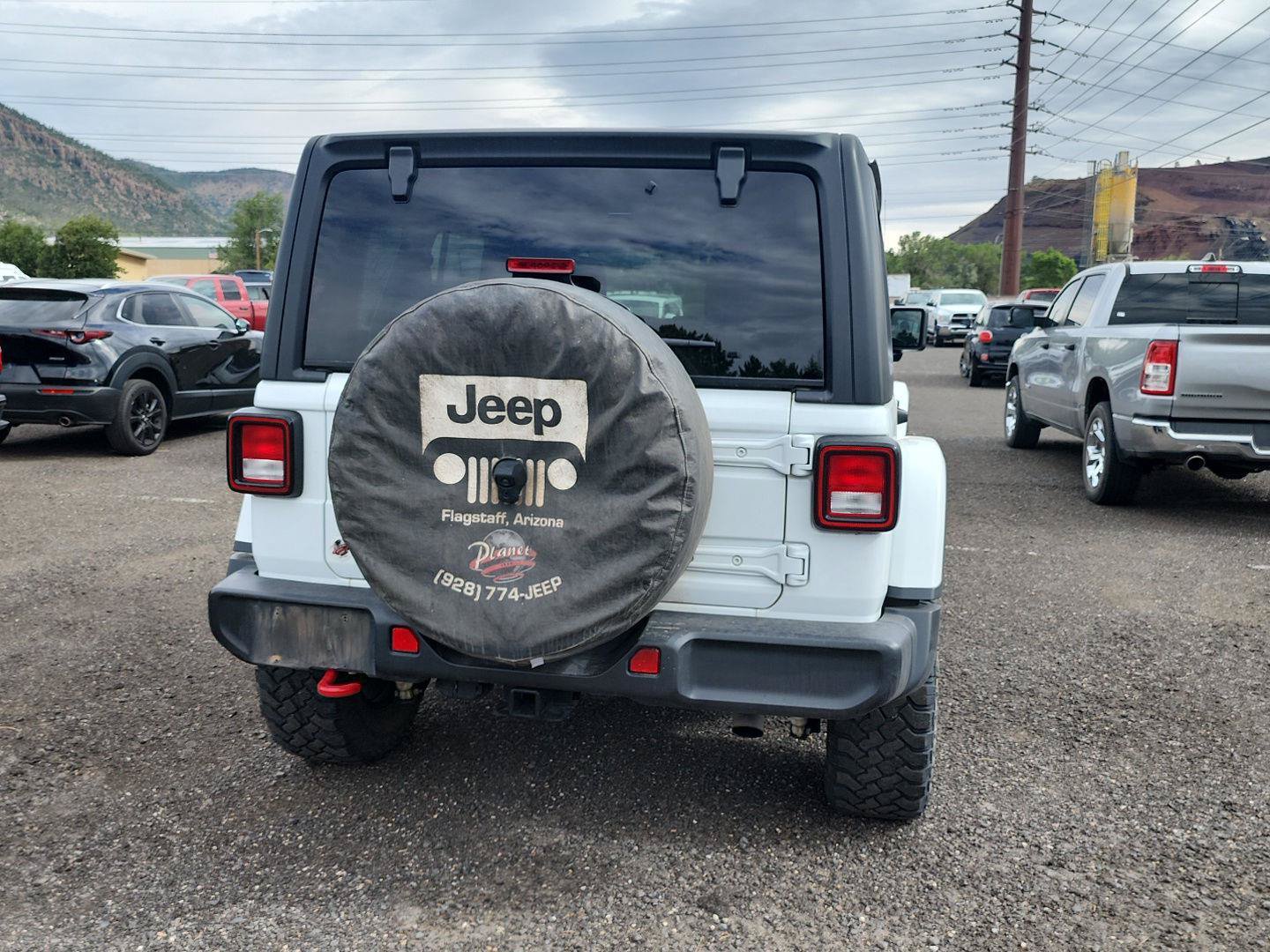 Used 2023 Jeep Wrangler Unlimited Rubicon w/ Cold Weather Group AWD/4WD image 3