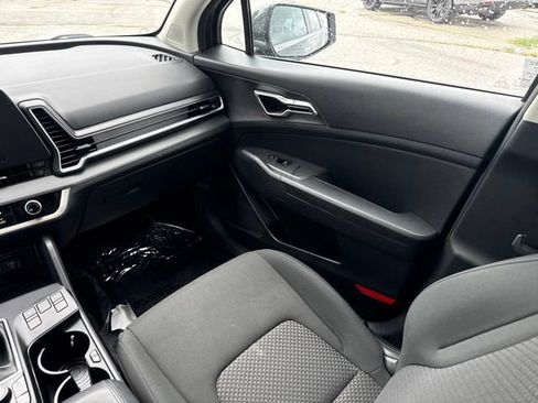 Used 2024 Kia Sportage LX AWD/4WD image 22