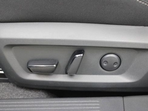 New 2026 Nissan Rogue SV FWD image 17