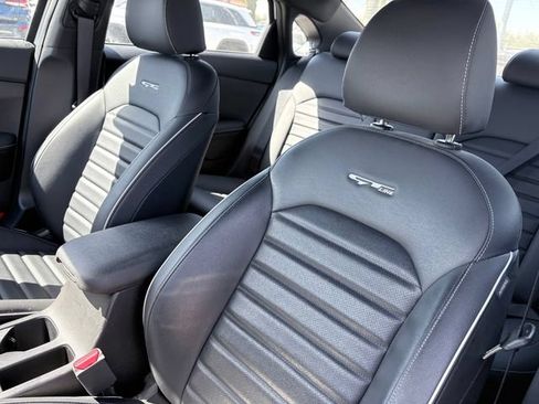 Used 2023 Kia Forte GT-Line w/ GT-Line Premium Package FWD image 9