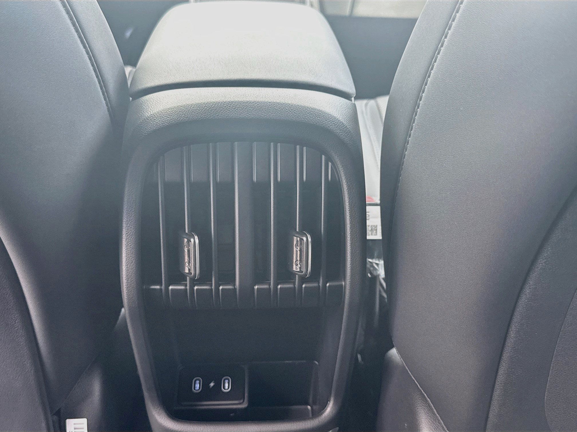 New 2027 Hyundai Kona Limited FWD image 17