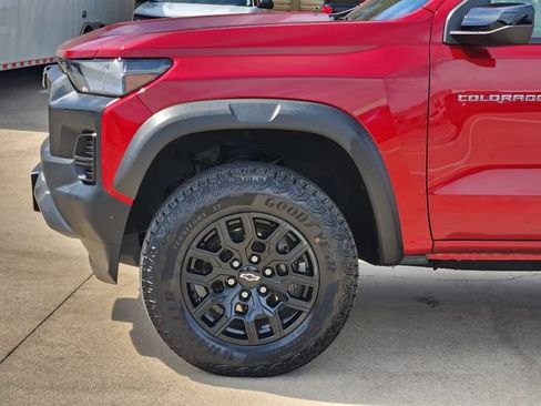 Used 2024 Chevrolet Colorado Trail Boss w/ Advanced Trailering Package AWD/4WD image 15