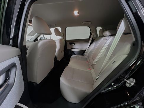 Used 2023 Nissan Rogue SV image 29