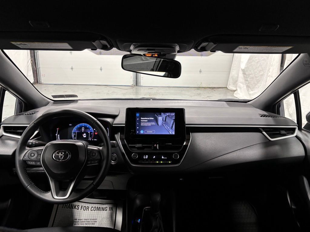Used 2026 Toyota Corolla SE FWD image 40